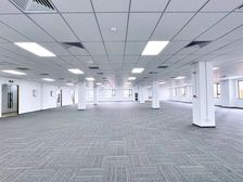 低价出楼里有 500平800平999平1540——8000平