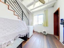 竹辉路环宇荟 平直振华书包3楼复式带露台3开间朝南