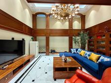 二期凡尔赛精装联排别墅 带花园地下室 急售