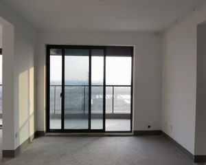 庆丰府3室2厅1卫南朝向120.0万元/套出售