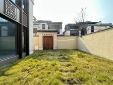 中央公园 光环旁 板式合院 2+3结构全套房设计端户带大花园