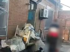 稀缺平房南平房三间,有小院,54加80平米有本,房主诚心出售