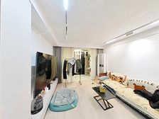 送30平美化大院子 送60万硬装 商品房 两卫大三房