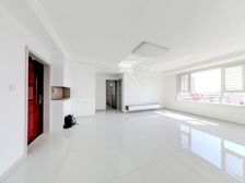 高新区精装三居室,拎包入住,出税,带地下室 急售