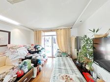 高区好楼层河景房!客厅面宽4.2米,位置好且安静,有车位另算