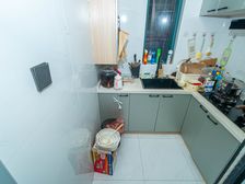 爱建新村2室1厅1卫1阳台南1/7层