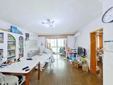 新上 宋家庄地铁三线交汇 满套 中间层 采光好视野棒