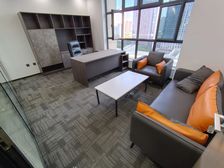 地铁口租43每平 领海大厦198平3办18工位 双采光 自控