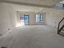 此房诚心出售,小区绿化好湾头适宜居住的小区