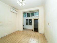 靠近曹杨二忠,两房+天井搭了一间,得房率高,使用面价大