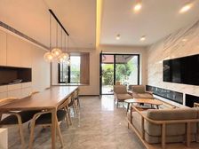 北辰香麓 精装下叠,带前后花园,就出