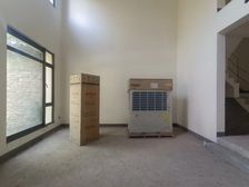 两江旁 龙湖嘉玺联排 清水五房 出售