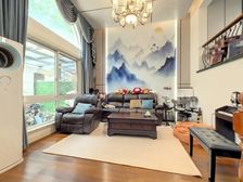 精装别墅,纯别墅小区,户型好,位置佳,诚售,欢迎实地看房 。