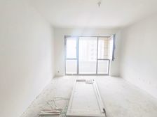 金庆盛世春天工抵房H户型大三室双卫采光佳低价急出随时看房