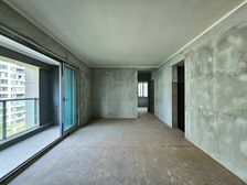 南岸区 新天泽玖誉 四房 125万