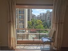地中海中间楼层小三室出售