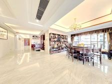 纯水岸十五期小高层洋房 全湖景 01端头户(徐)