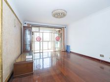 中环百联旁,精装修电梯板式南北通三房两卫。位置采光不挡