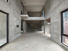 中交漫山四期 3+2结构 带前后花园70平 开价180万