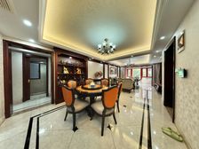 新外滩精装50万面对中庭视野开阔有梯控更安全