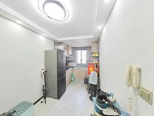 诚售:精致装修拎包入住+采光充足无噪音+视野开阔一梯两户