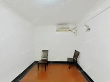 五街坊,新出一房,花园位置 诚心售 价 有惊喜