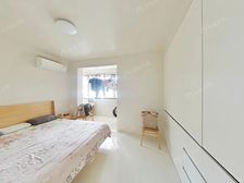 东泉小区 低楼层 全明户型 精装修2年时间 一线家电品牌