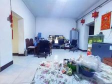 怀柔东关一区南北通透两居 顶层视野佳 满五