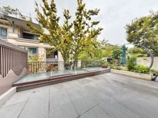 照母山 约克郡壹号湖畔精装联排别墅端户 东朝向 花园150