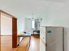 近地贴9号,边套全明户型,得房高 ,户型方正,配套齐全