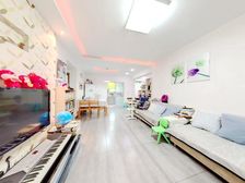 双轻轨旁 带入户大两房 户型方正 拎包入住