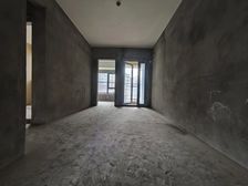 九龙坡区 万科西九 清水二房 轻轨18号线石坪桥出口就是