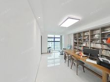 双湖·高尔夫花园新上全新装修小高层3房,位置安静,采光好可谈