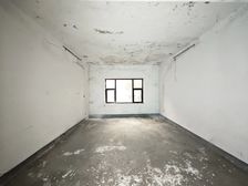 只卖5天 轻轨沿线独栋别墅带车库,125万起,价高者得