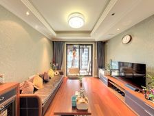 100平米三居,地铁、精装、配套齐全,中楼层有车位,欢迎品鉴