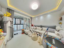 必看好房!中介费0.5,,婚装 视野采光好 拎包住 交通便利