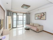 全新精装保养好!青山湾南区 中上层采光好 有钥匙 博小