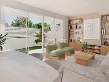 太阳海岸埃斯特波纳(Estepona)海滨别墅,带社区泳池
