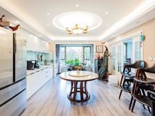 龙湾别墅 独栋别墅 有钥匙 可谈价格 位置不错 安排 走