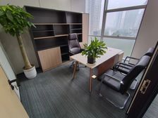 万科金域国际131平4办12工位 南向 精装全配公卫 邻公园