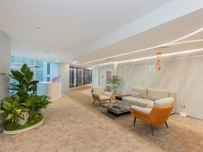 【京城】国贸正大华贸万达 侨福511平精装修带家具 特价急租