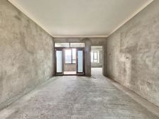 南滨路次新小区, 看江洋房,三个阳台,带车位