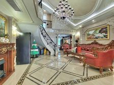 九洲大唐独栋别墅,挂牌2600万,豪华装修,xi缺,价格好谈