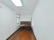 爱家甄选,老房东再次委托,小区中间好楼层,找我还有空间