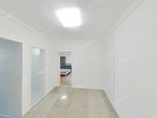 93年15号线地贴房丨曹二书报丨精装修丨凰金楼层