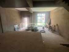 上下3层别墅、赠送院子、露台、车库