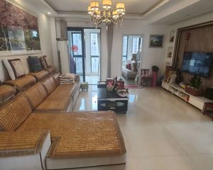 骆城芳洲3室2厅2卫南朝向150.0万元/套出售