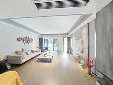 精装联排南北双花园,拎包入住,双车位,看房方便