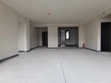 零中介费 地铁站旁 龙湖海成青云阙 四房