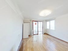 2011年楼龄新,商品房,精装修中间层,四季青优选